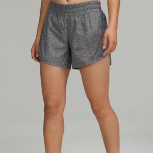 Lululemon Track That MR short 5” *Lined